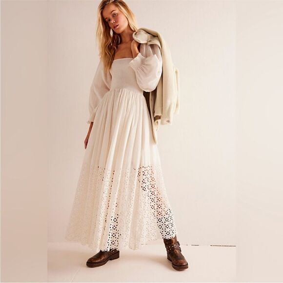 Free People NWT Perfect Storm MIDI Dress in the color Tea. Size XS - Picture 4 of 12